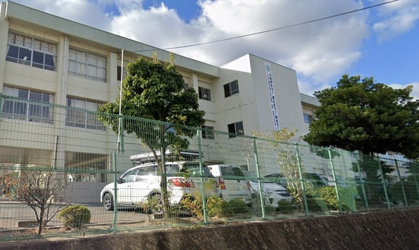 ルネッサンス21春日ザ・パーク 春日市立春日西中学校(中学校)/900m ルネッサンス21春日ザ・パーク 春日市立春日西中学校(中学校)/900m