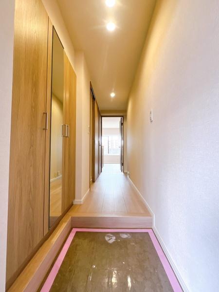 春日原ガーデンハウス1番館 玄関 明るい玄関♪ 春日原ガーデンハウス1番館 玄関 明るい玄関♪