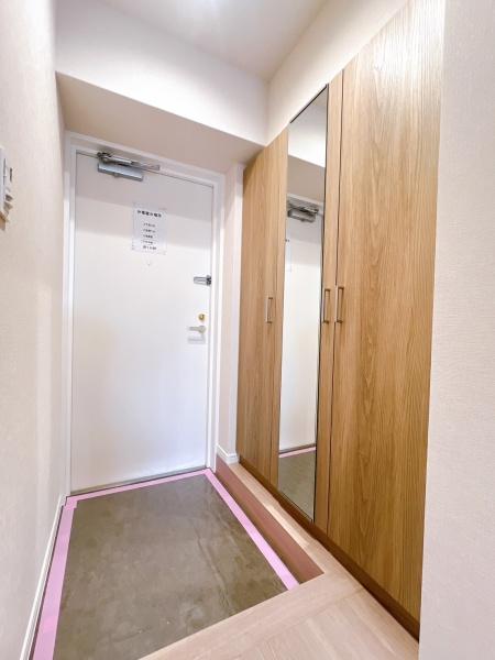 春日原ガーデンハウス1番館 玄関 収納豊富な玄関♪ 春日原ガーデンハウス1番館 玄関 収納豊富な玄関♪