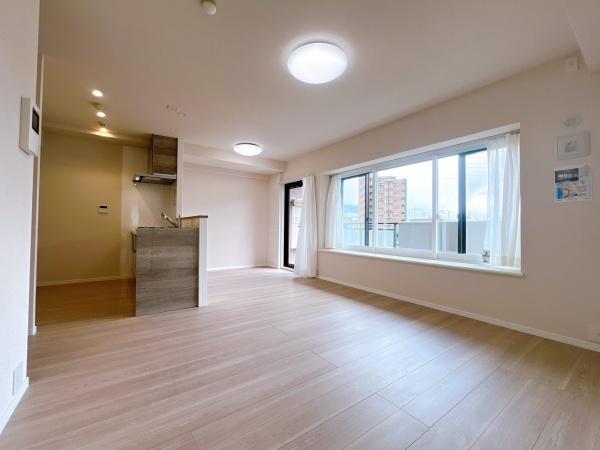 春日原ガーデンハウス1番館 リビング 優しい光が差し込む暖かいリビング♪ 春日原ガーデンハウス1番館 リビング 優しい光が差し込む暖かいリビング♪