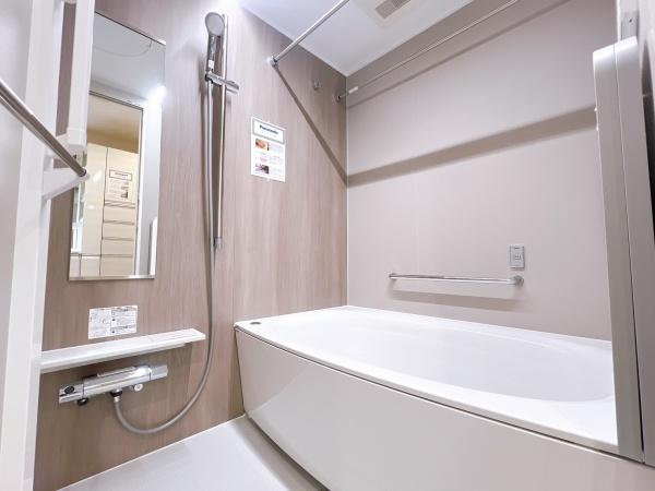 春日原ガーデンハウス1番館 バス 綺麗なお風呂で日頃の疲れも流せます♪ 春日原ガーデンハウス1番館 バス 綺麗なお風呂で日頃の疲れも流せます♪