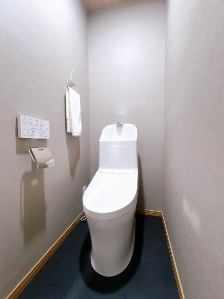 ラフィーネ春日原 トイレ 温水洗浄便座付き♪ ラフィーネ春日原 トイレ 温水洗浄便座付き♪