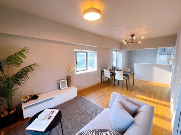 ラフィーネ春日原 リビング 優しい光が差し込む暖かいリビング♪ ラフィーネ春日原 リビング 優しい光が差し込む暖かいリビング♪